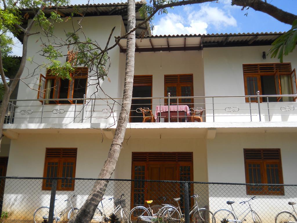 Sunset Tourist Home Polonnaruwa Luaran gambar