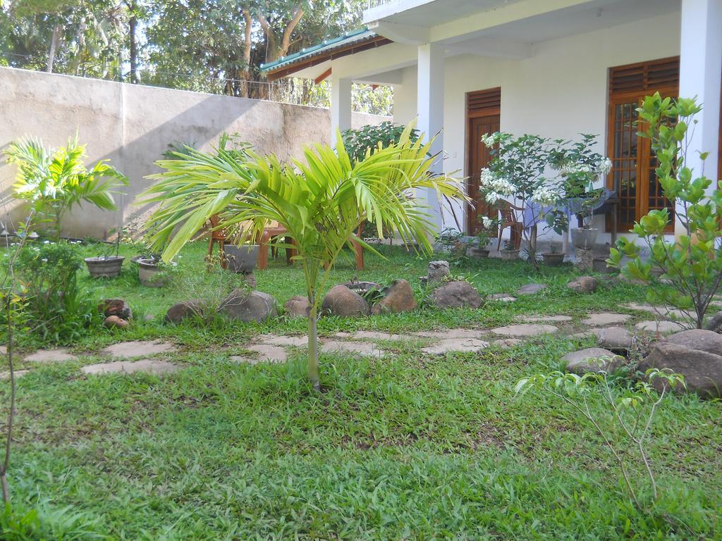 Sunset Tourist Home Polonnaruwa Luaran gambar